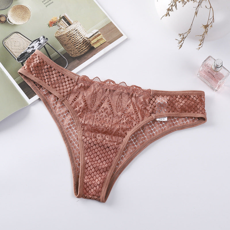 Culotte Femme en Dentelle Transparente Découpée
