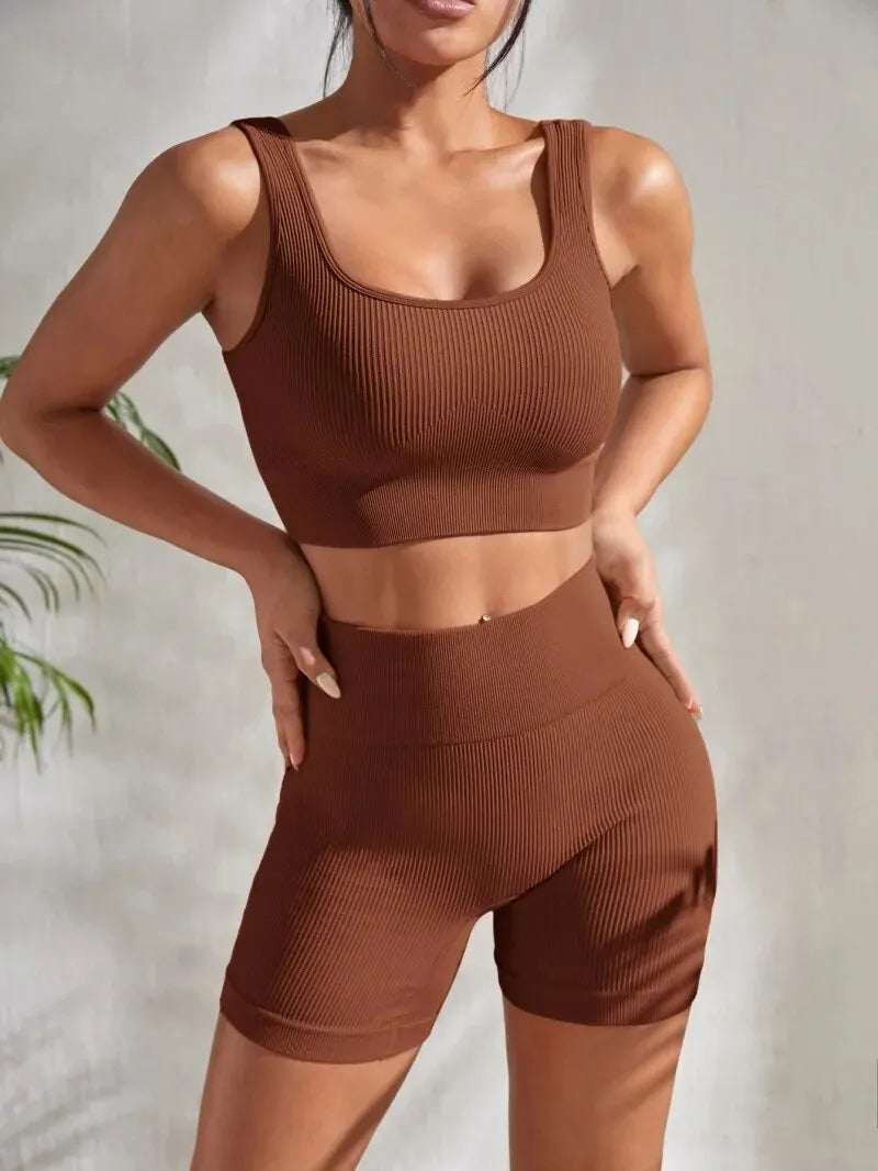Nahtloses geripptes Yoga-Set für Damen – Crop-Top & High-Waist Shorts