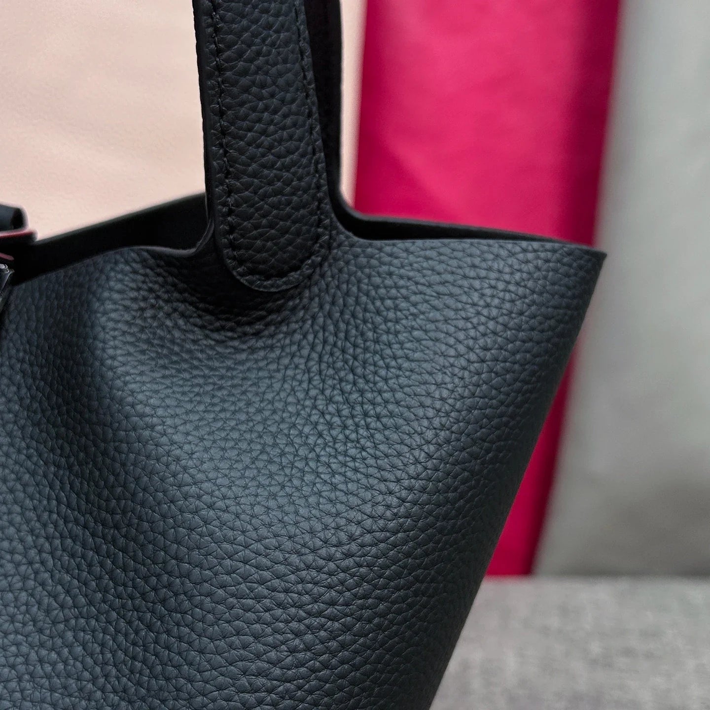 Sac Seau en Cuir pour Femme - Sac à Main en Cuir Véritable | Grand Sac Fourre-Tout avec Ferrure Argentée