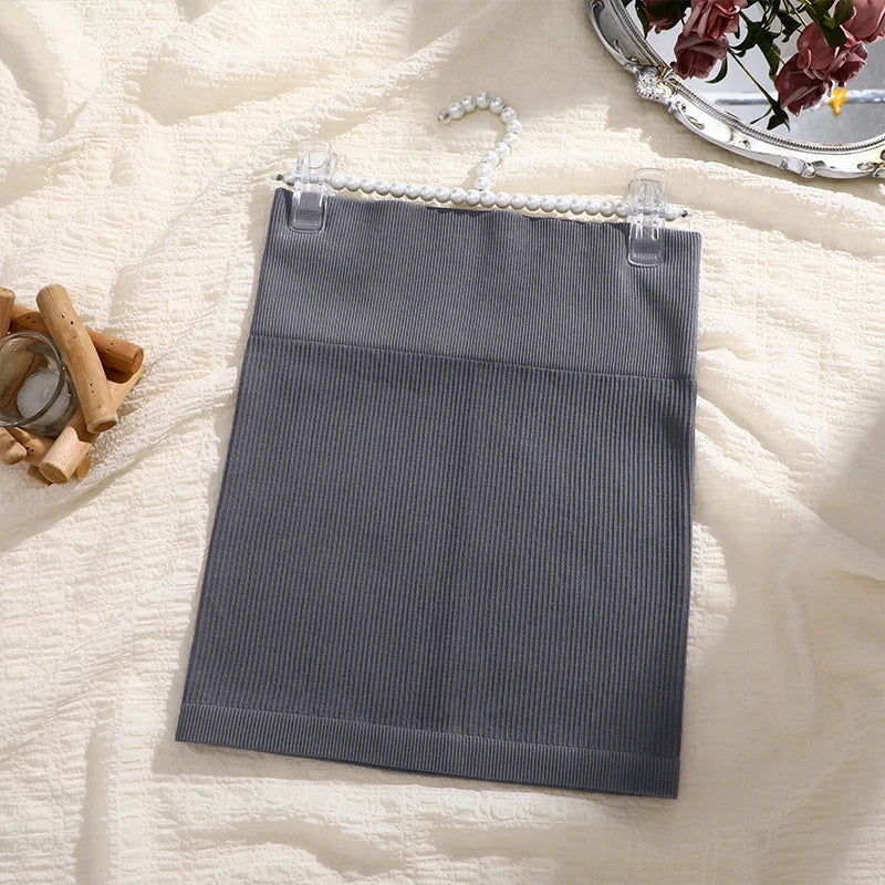 Mini-jupe en maille amincissante