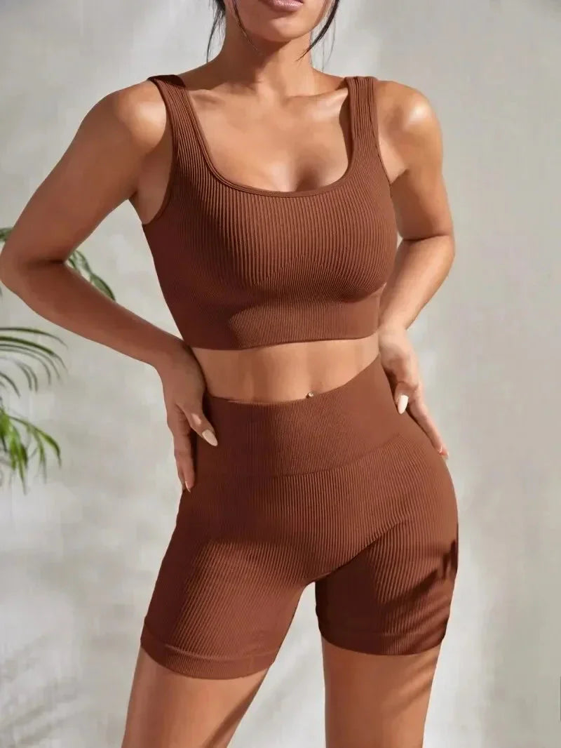 Nahtloses geripptes Yoga-Set für Damen – Crop-Top & High-Waist Shorts
