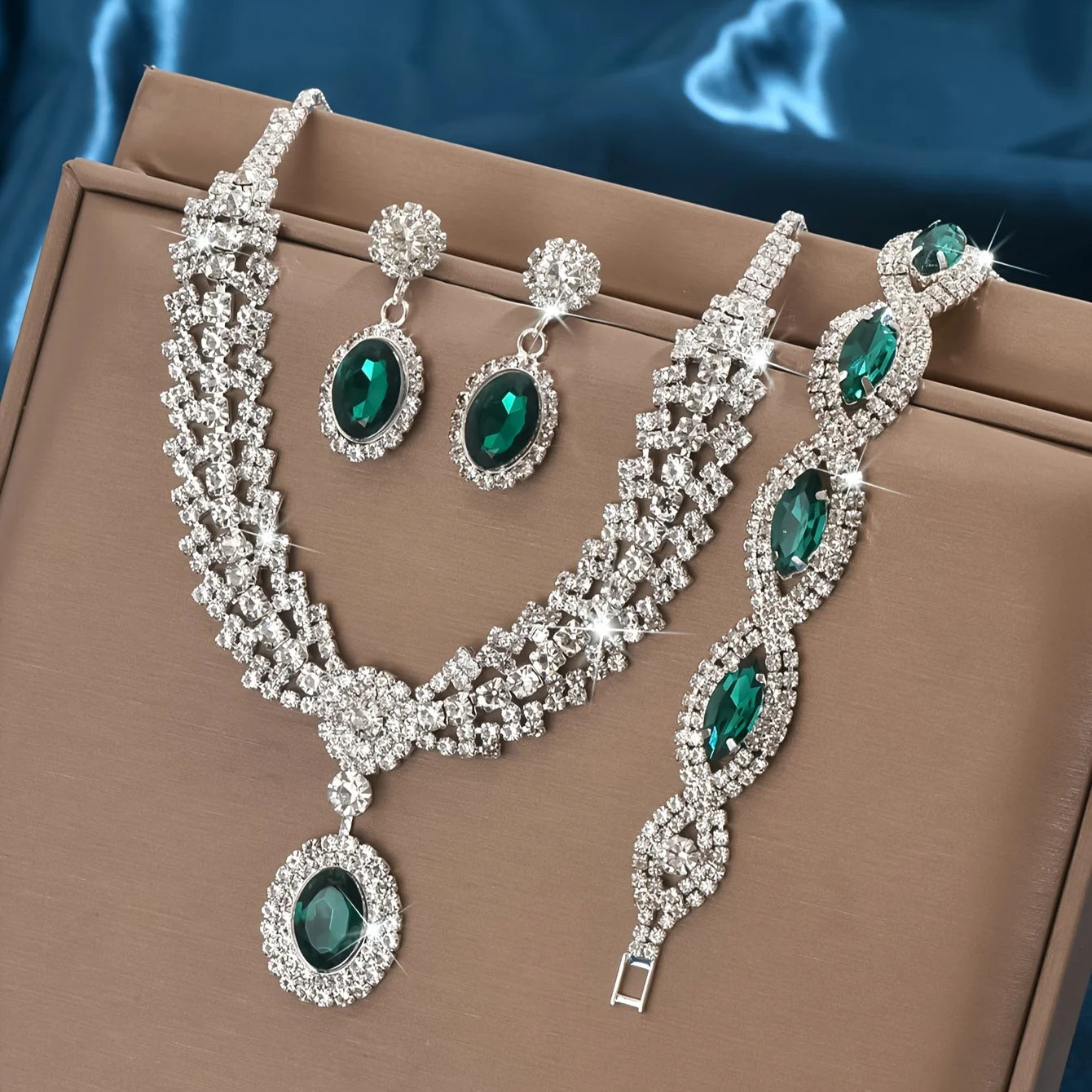 Elegantes Brautschmuck-Set – Halskette und Ohrringe mit Kristall (verschiedene Farben)