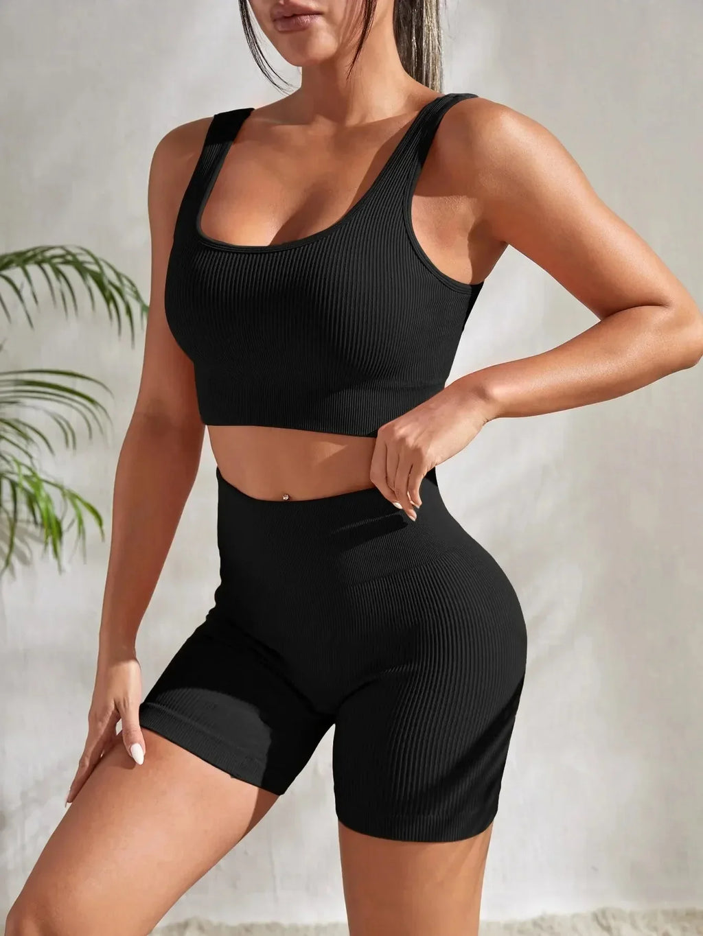 Nahtloses geripptes Yoga-Set für Damen – Crop-Top & High-Waist Shorts