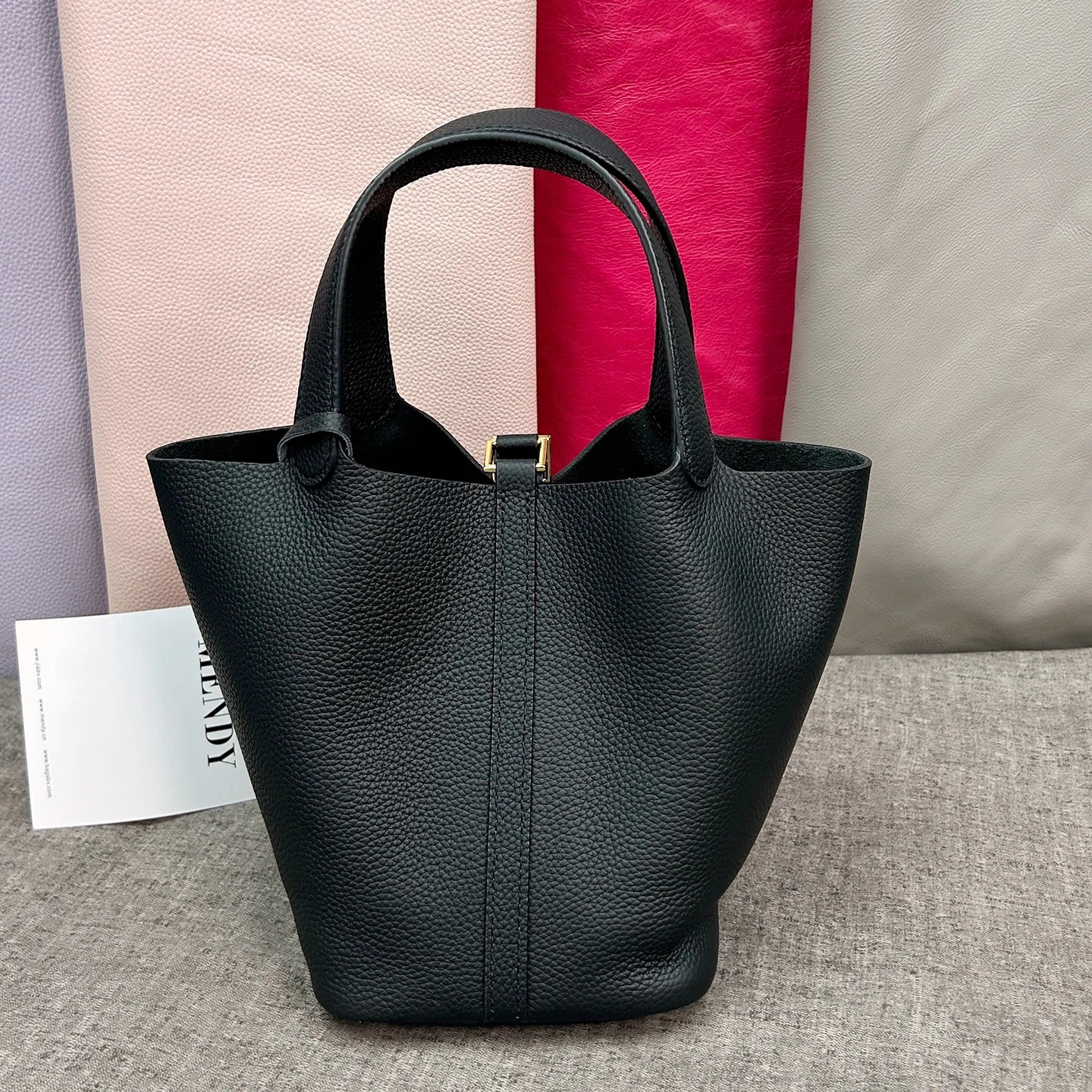 Sac Seau en Cuir pour Femme - Sac à Main en Cuir Véritable | Grand Sac Fourre-Tout avec Ferrure Argentée